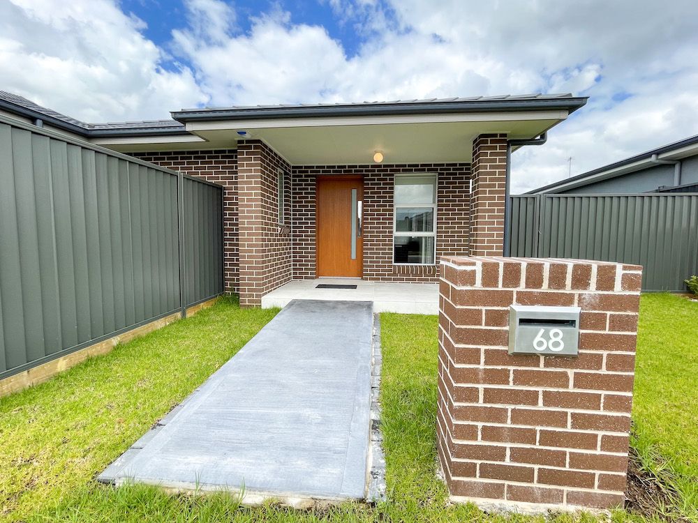 1 bedrooms House in 68 Archer Road SPRING FARM NSW, 2570