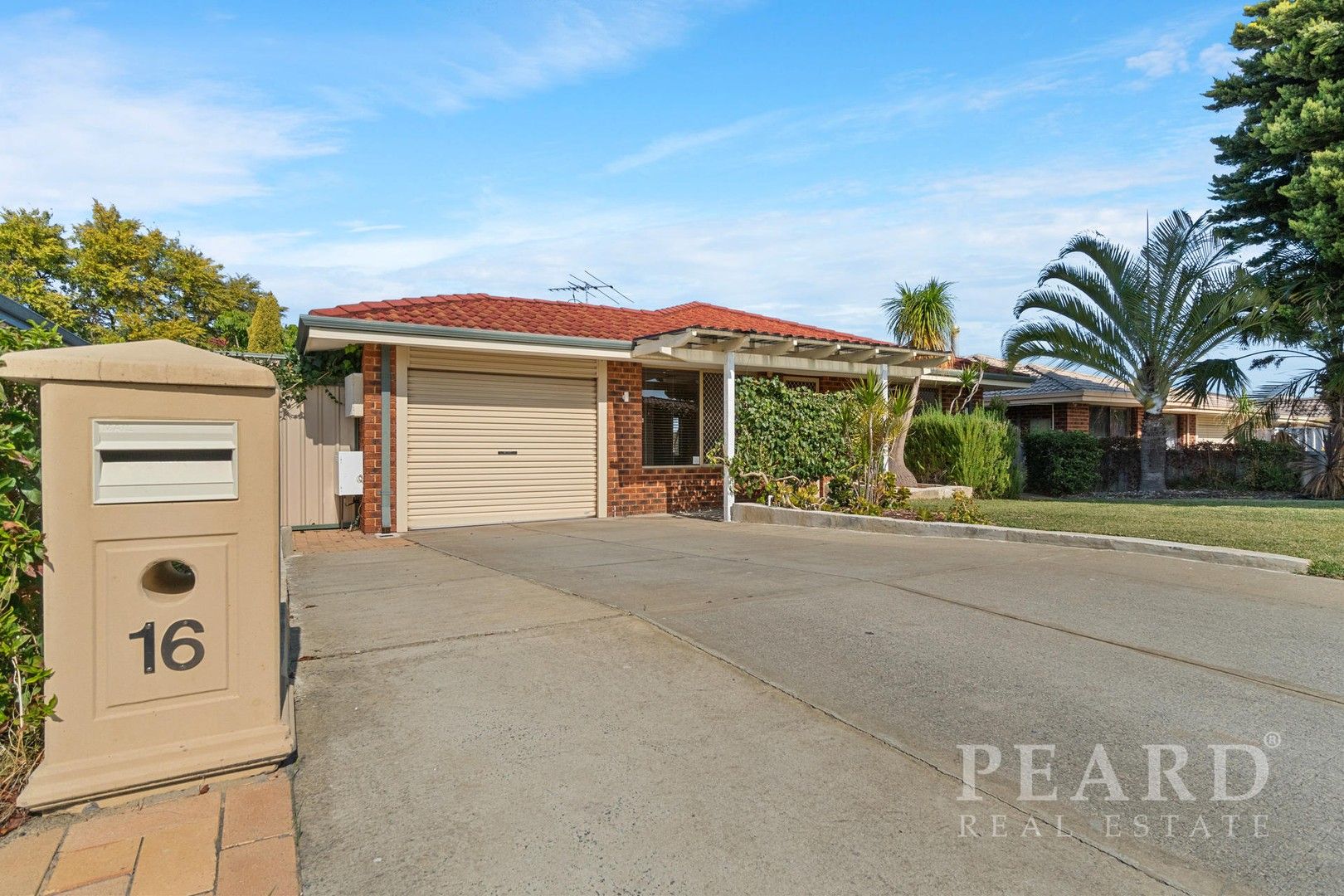 16 Richenda Court, Marangaroo WA 6064, Image 0