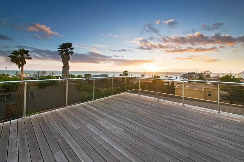 10 Esplanade Avenue, Brighton Property History & Address Research