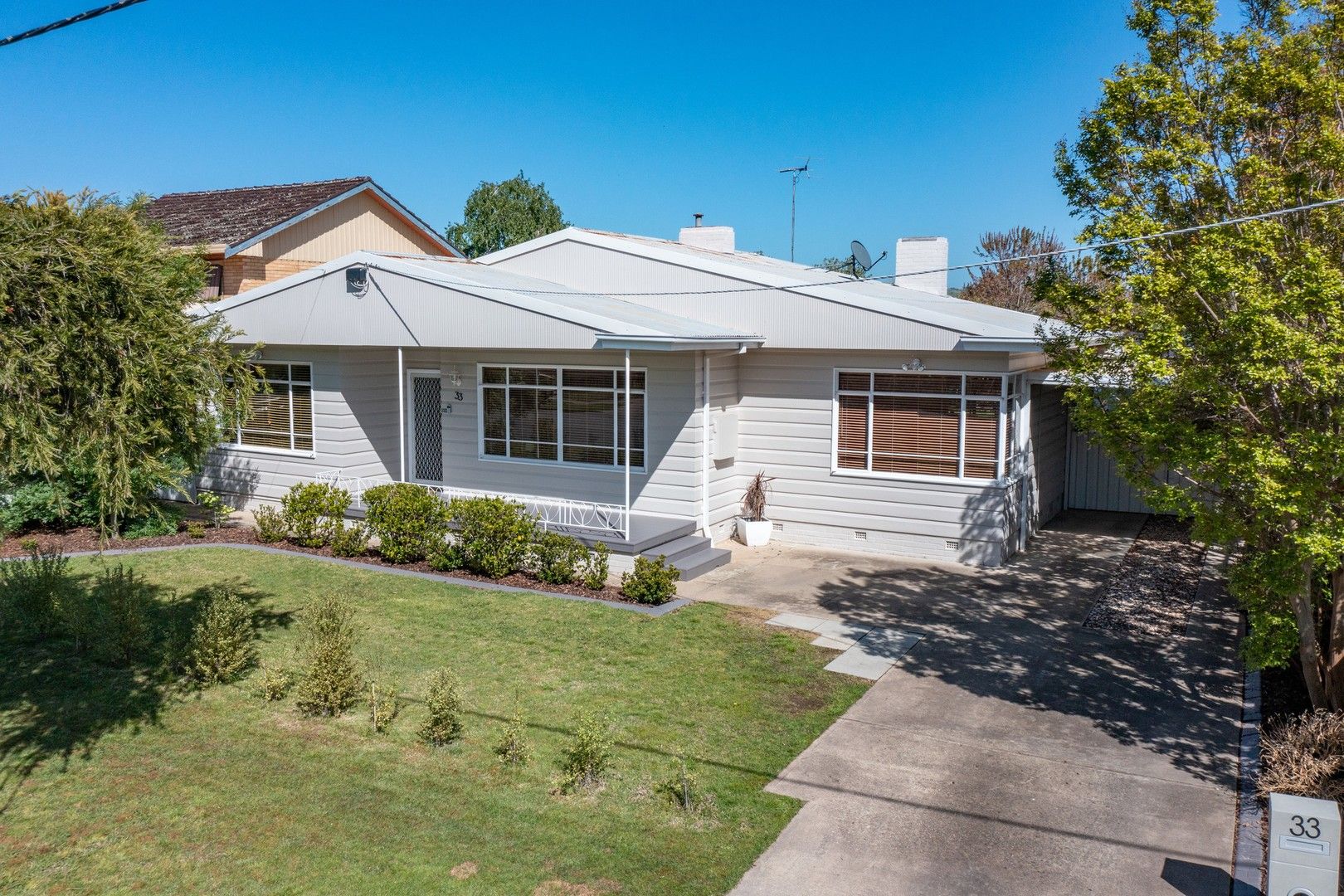3 bedrooms House in 33 Leonard Street WODONGA VIC, 3690