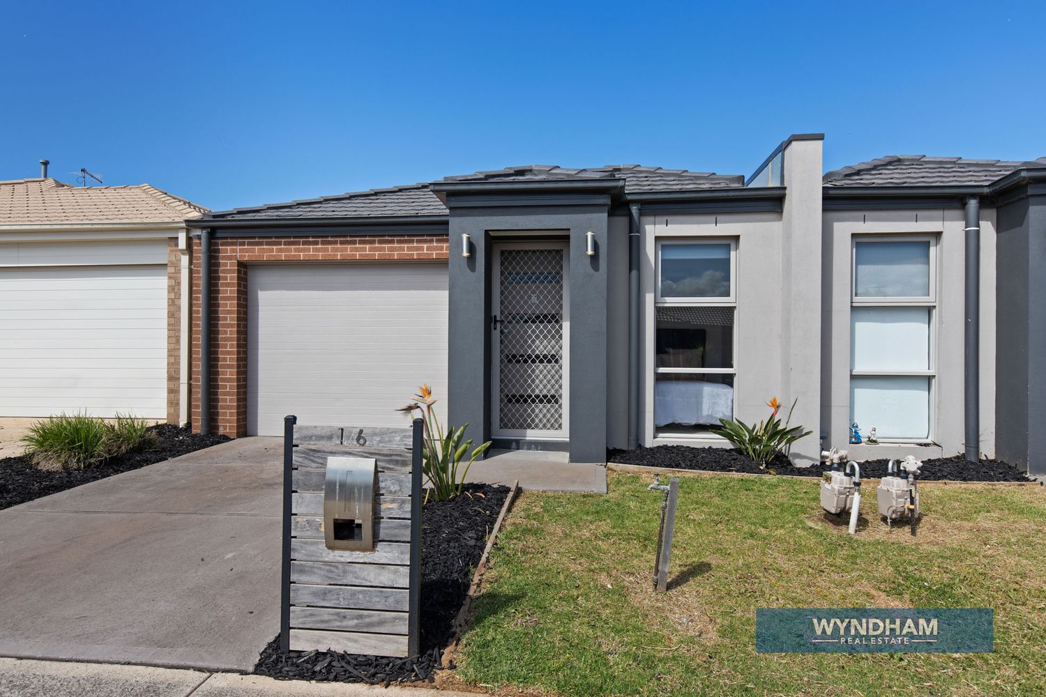 1/6 Durville Street, Wyndham Vale VIC 3024, Image 1