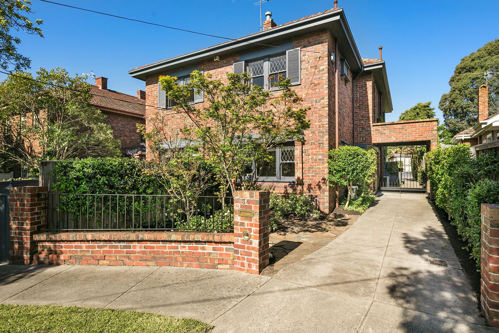 34 Ellerslie Place, Toorak Property History & Address Research Domain