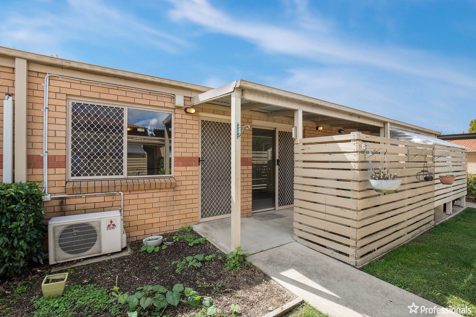 15/80-92 Queen Elizabeth Drive, Armidale NSW 2350, Image 0