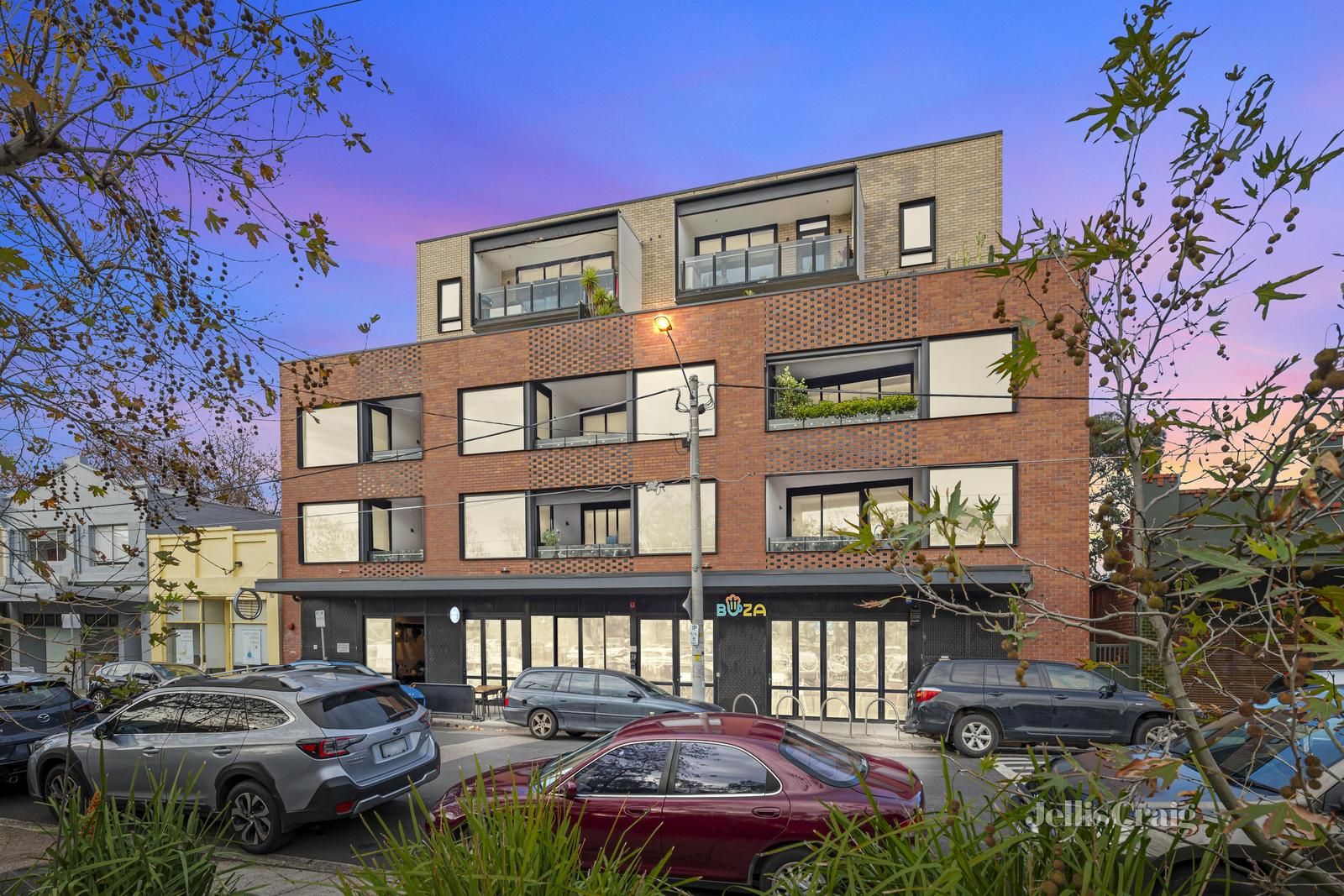 2 bedrooms Apartment / Unit / Flat in 207/9 Railway Place FAIRFIELD VIC, 3078