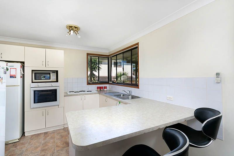 38 COBBETT ST, Wetherill Park NSW 2164, Image 2