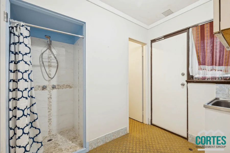 Additional image 4 of 35 Leaside Wy, Spearwood WA 6163