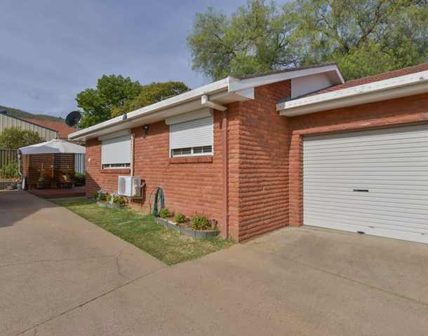 2/168 Carthage Street, East Tamworth NSW 2340