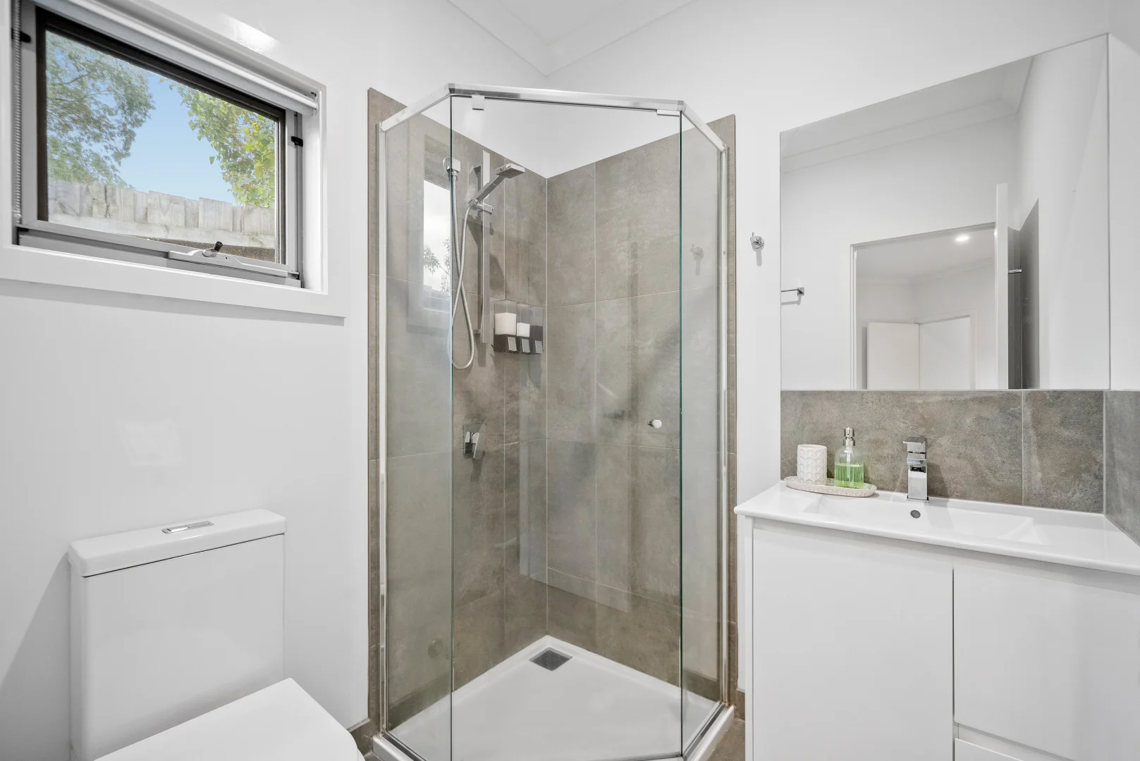 Additional image 9 of 2/30 Faraday Street, Boronia VIC 3155