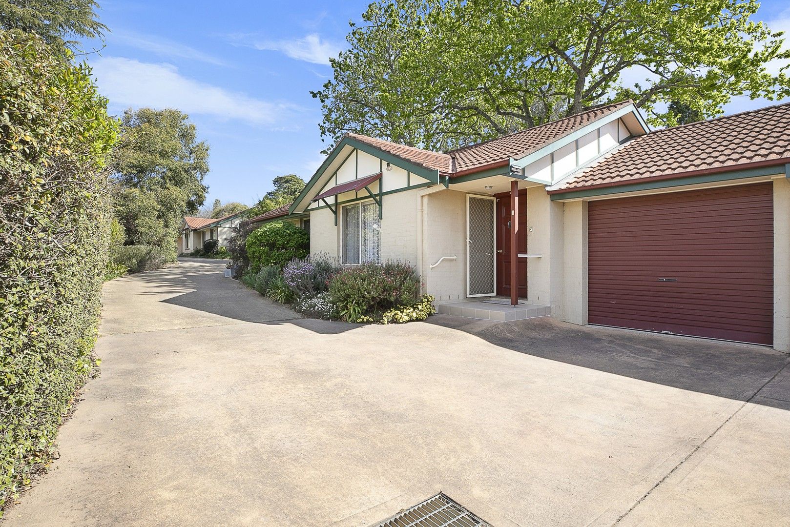 3 bedrooms Villa in 2/27 Ascot Road BOWRAL NSW, 2576