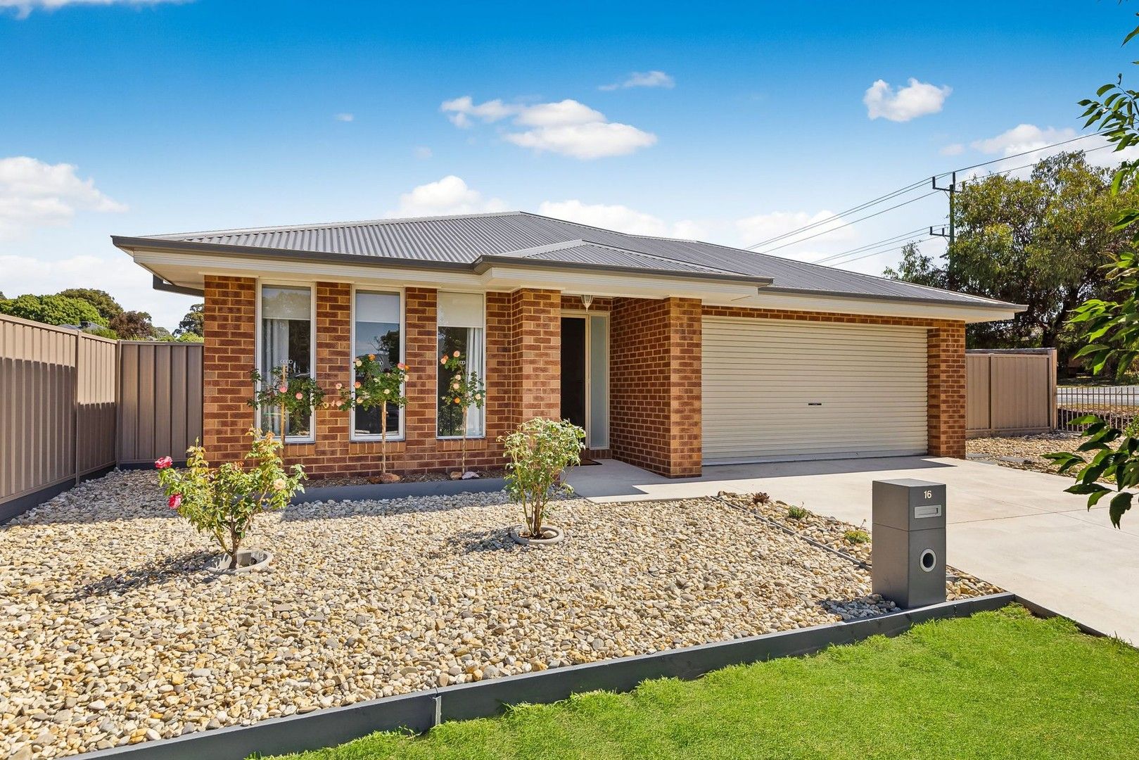 4 bedrooms House in  GOLDEN SQUARE VIC, 3555