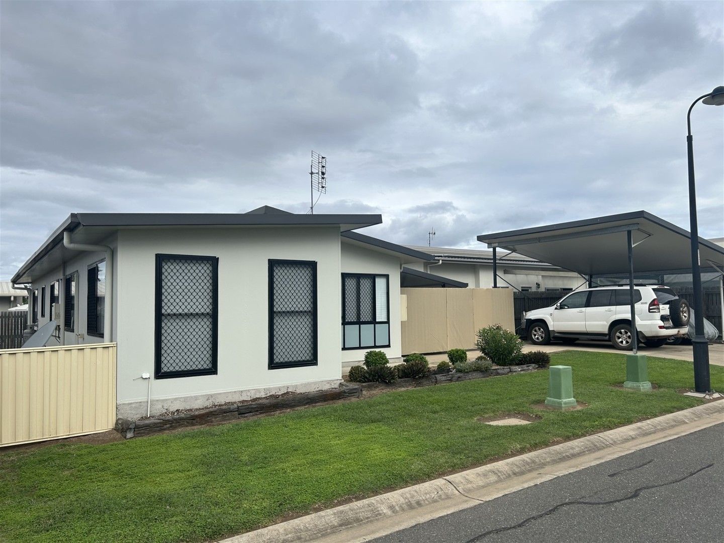 3 bedrooms House in 73 Centenary Dr Nth MIDDLEMOUNT QLD, 4746