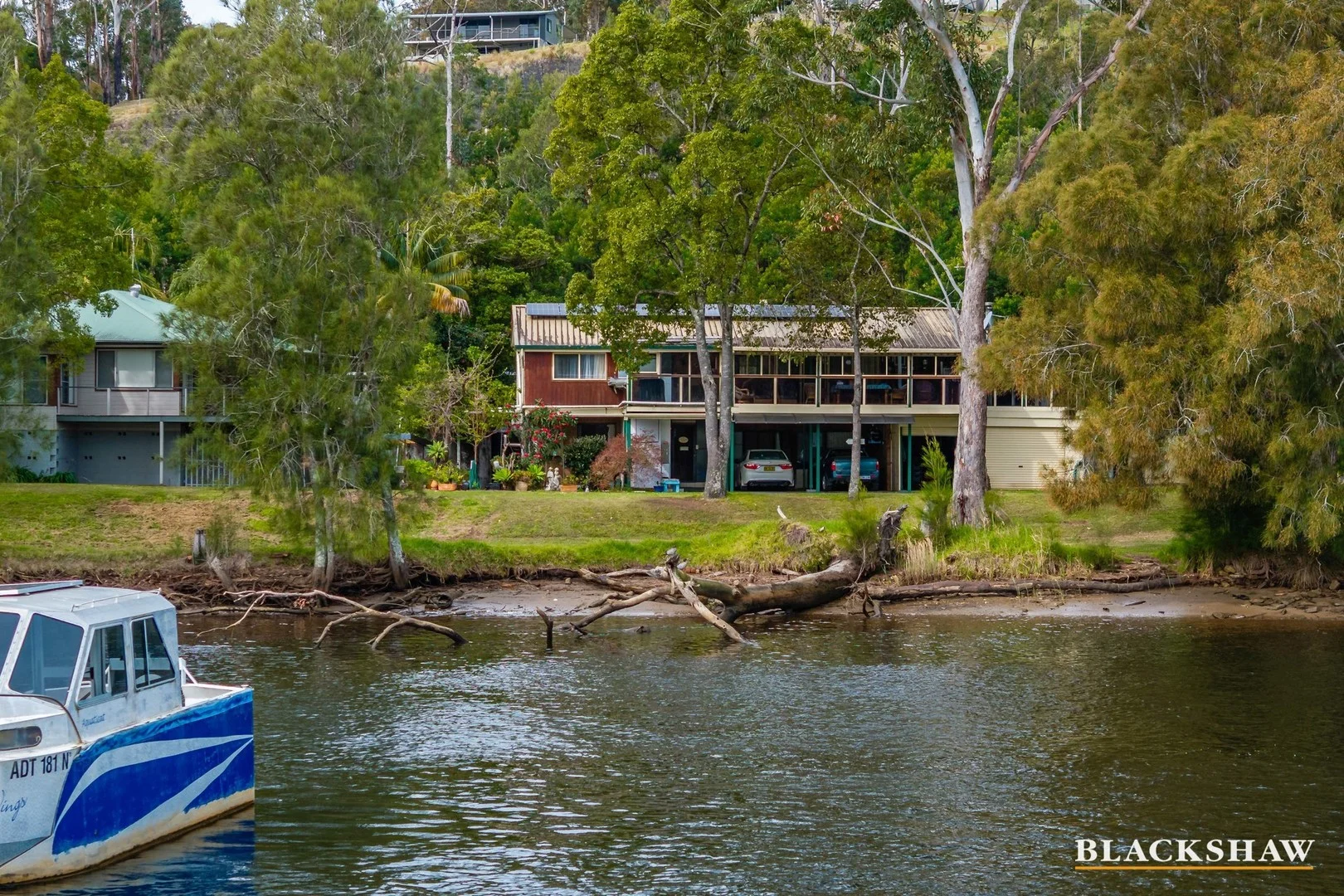 8 Thule Road, Nelligen NSW 2536