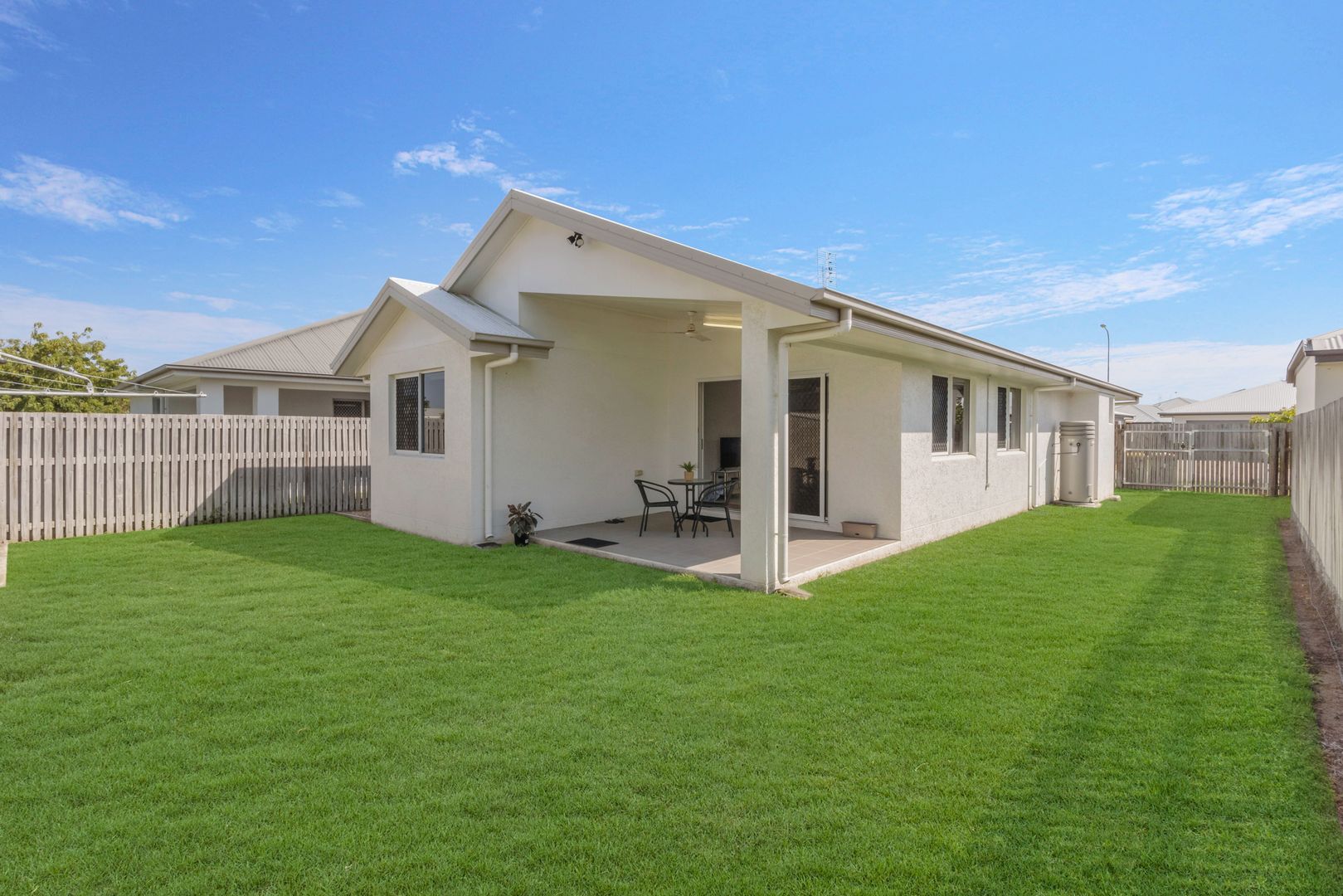 127 Daydream Circuit, Burdell QLD 4818, Image 1