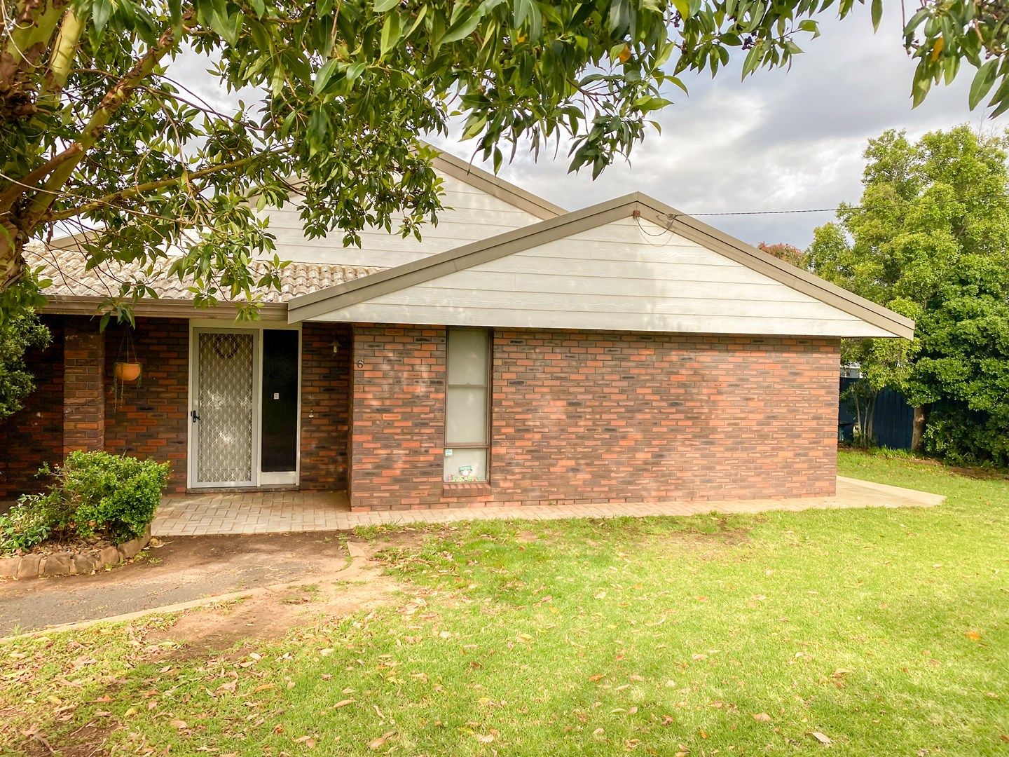 6 Coronation Avenue, Parkes NSW 2870, Image 0