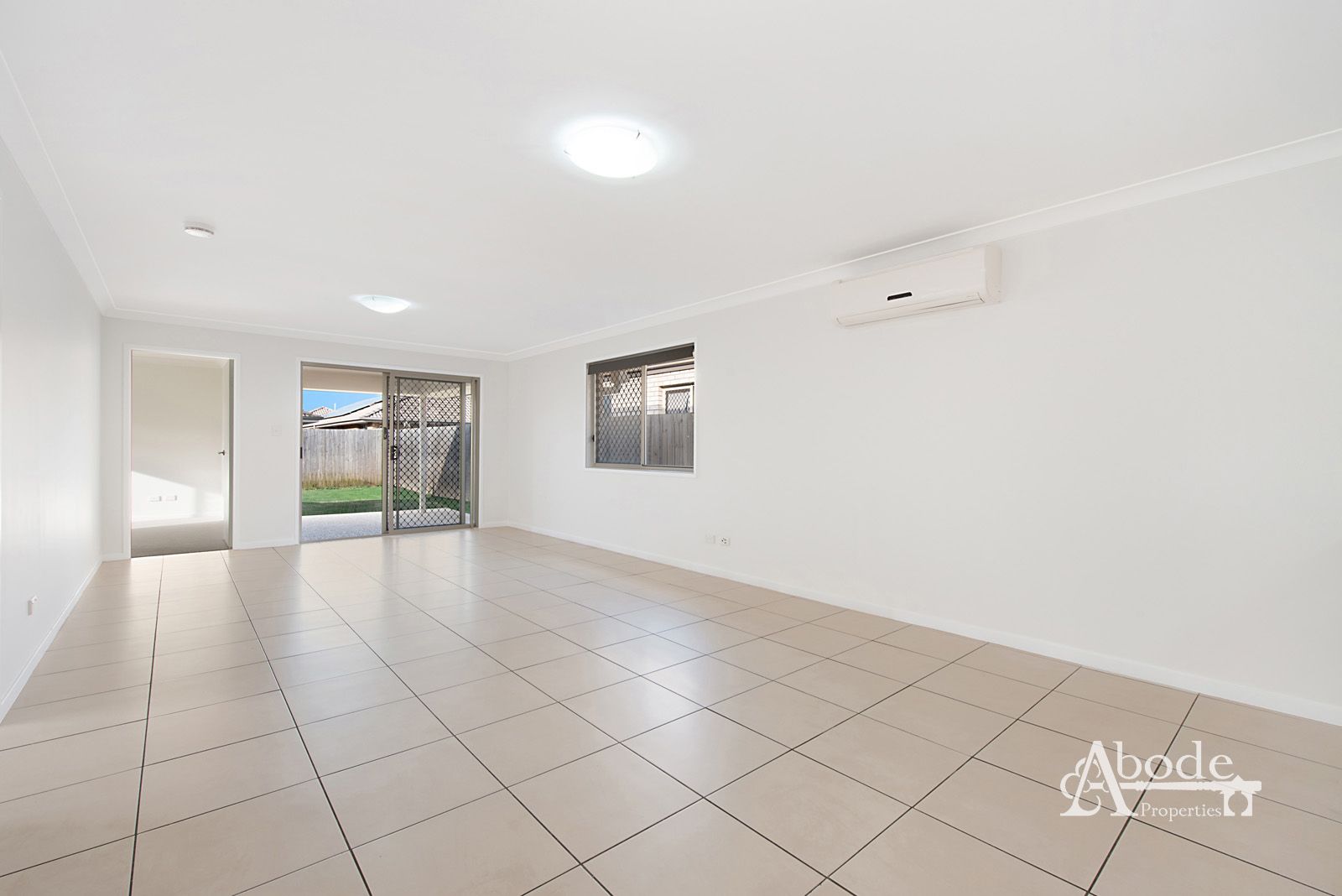 16 Waterlilly Court, Rothwell QLD 4022, Image 1