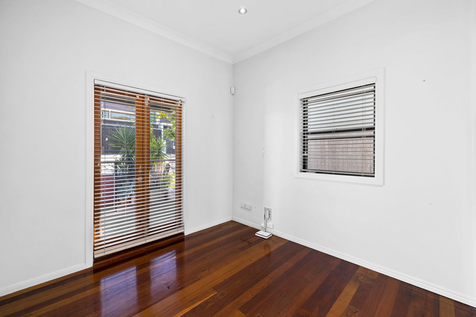 40 Mabel Street, Highgate Hill QLD 4101, Image 2