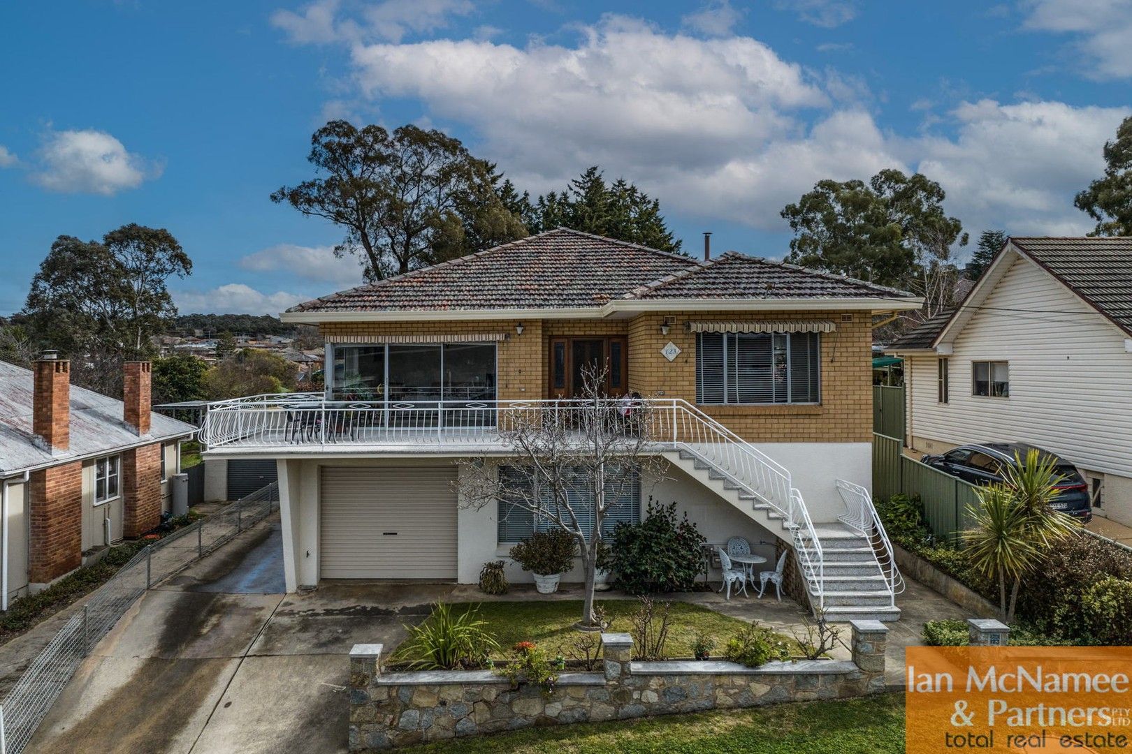6 bedrooms House in 123 Ross Road CRESTWOOD NSW, 2620