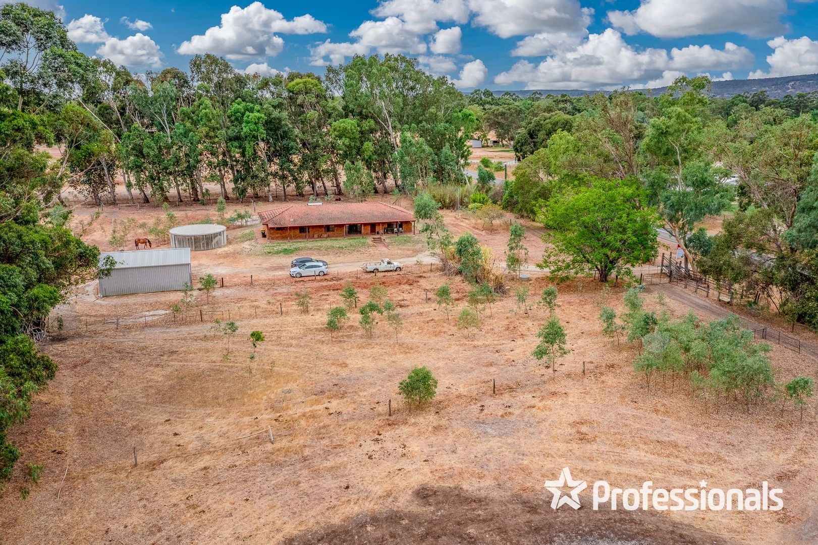 11 Masters Road, Darling Downs WA 6122, Image 2