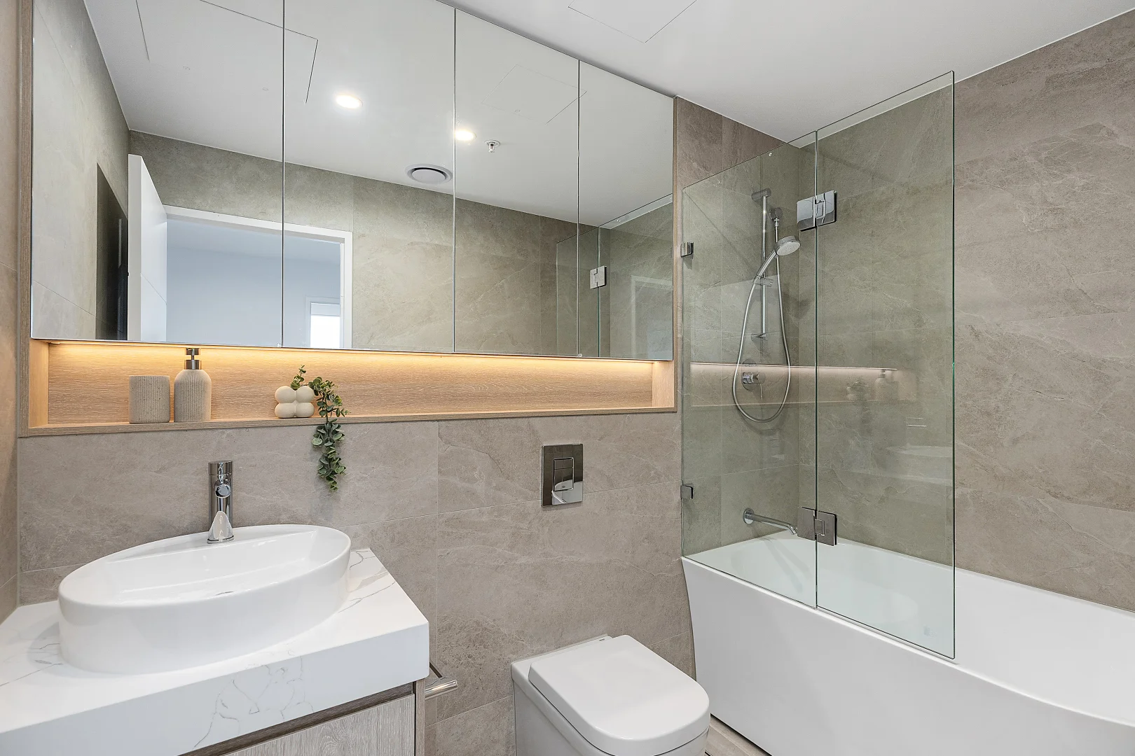 Additional image 7 of 2601/108 Donnison Street, Gosford NSW 2250