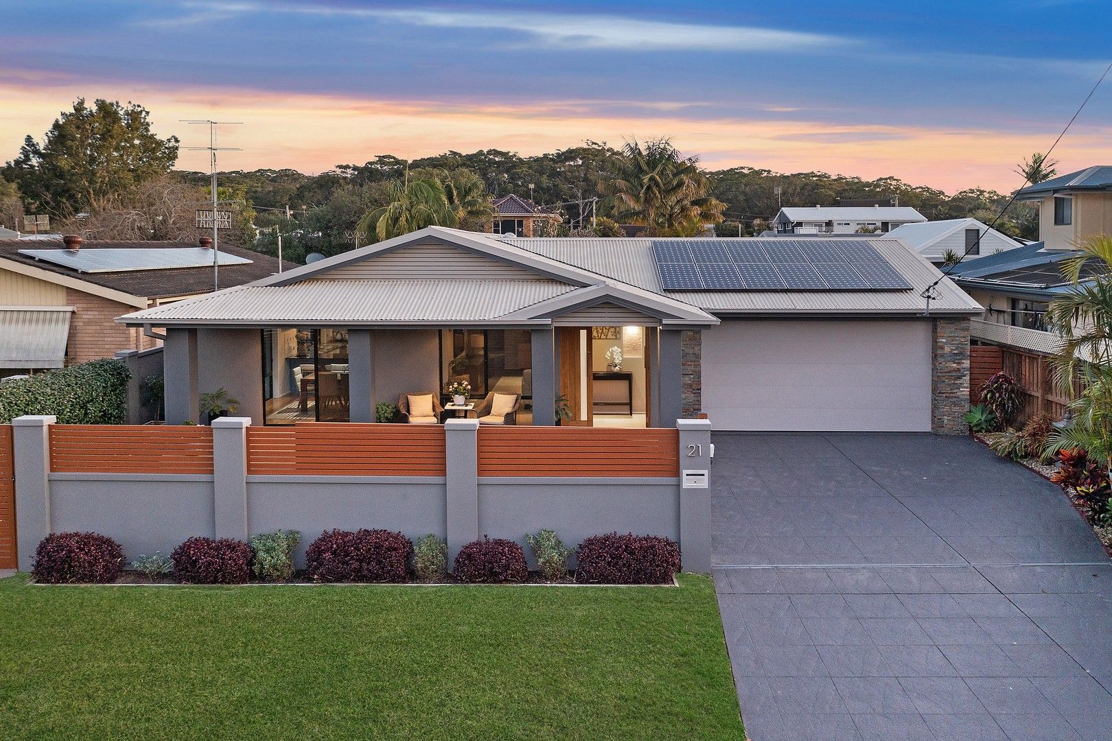 21 Point Street, Bateau Bay NSW 2261, Image 0