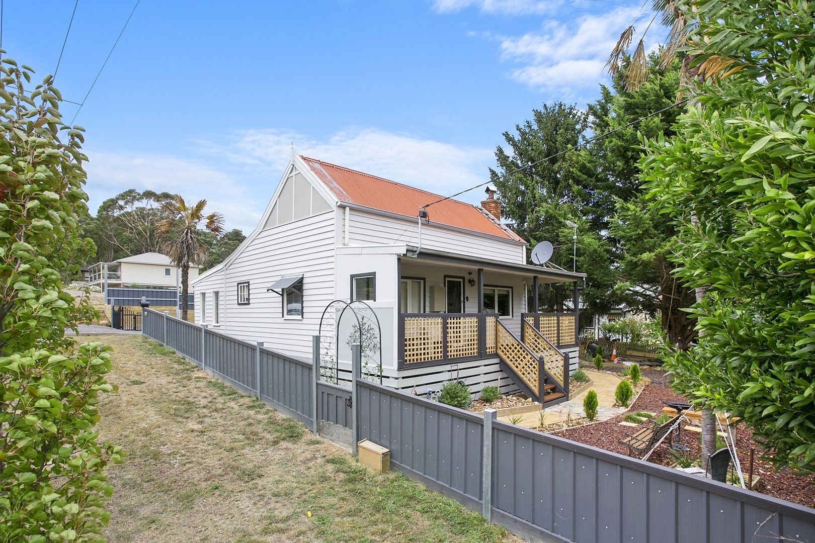 2A Macadam Street West, Daylesford VIC 3460, Image 0