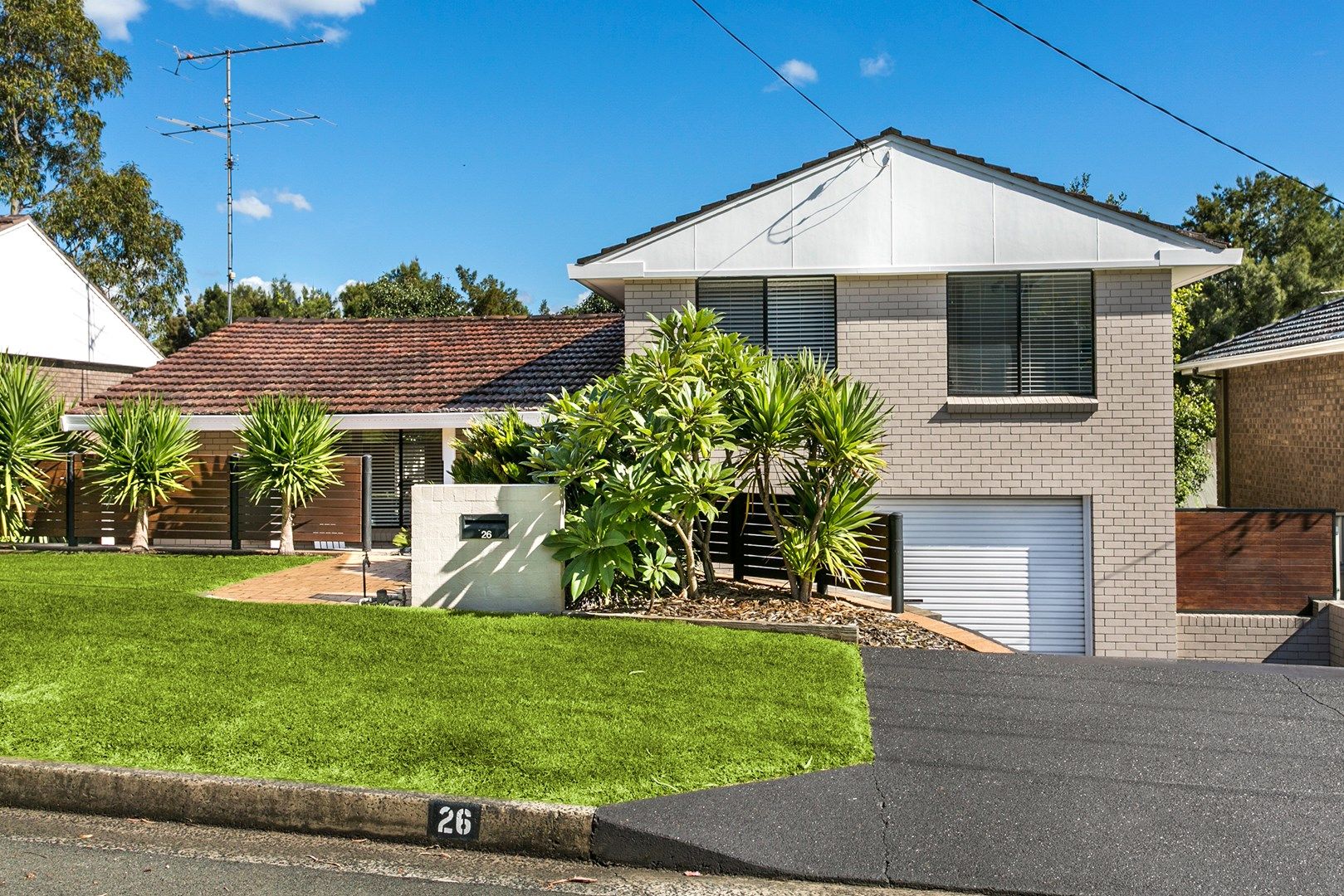 26 McAndrew Crescent, Mangerton NSW 2500, Image 0