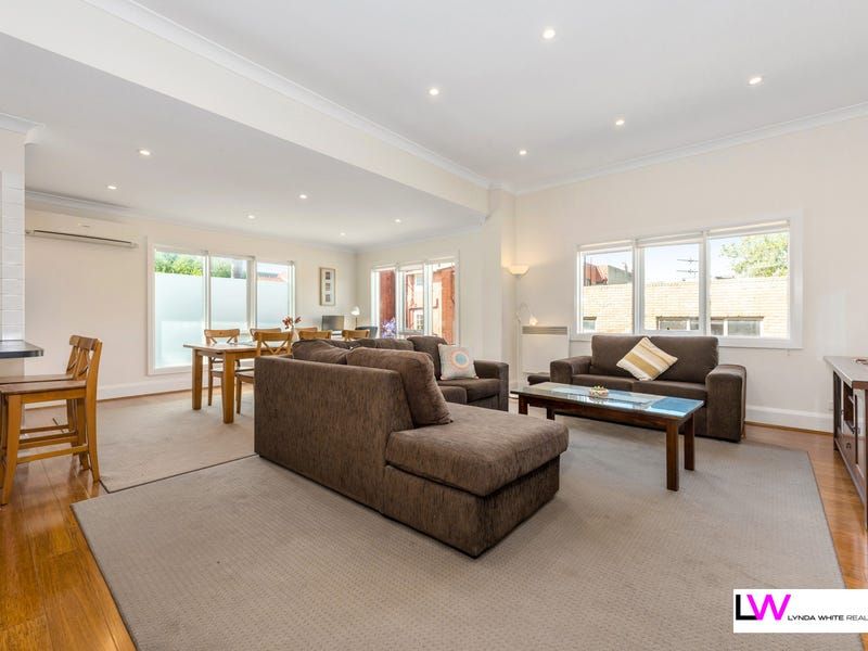 3 bedrooms Apartment / Unit / Flat in 2/7 Clyde St ST KILDA VIC, 3182