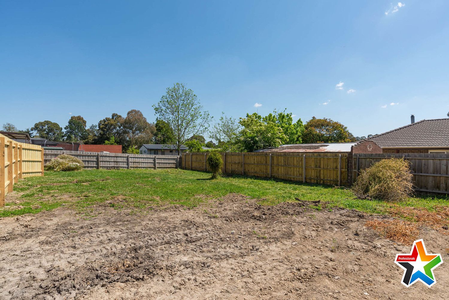 13a Saxon Drive, Mooroolbark VIC 3138, Image 2