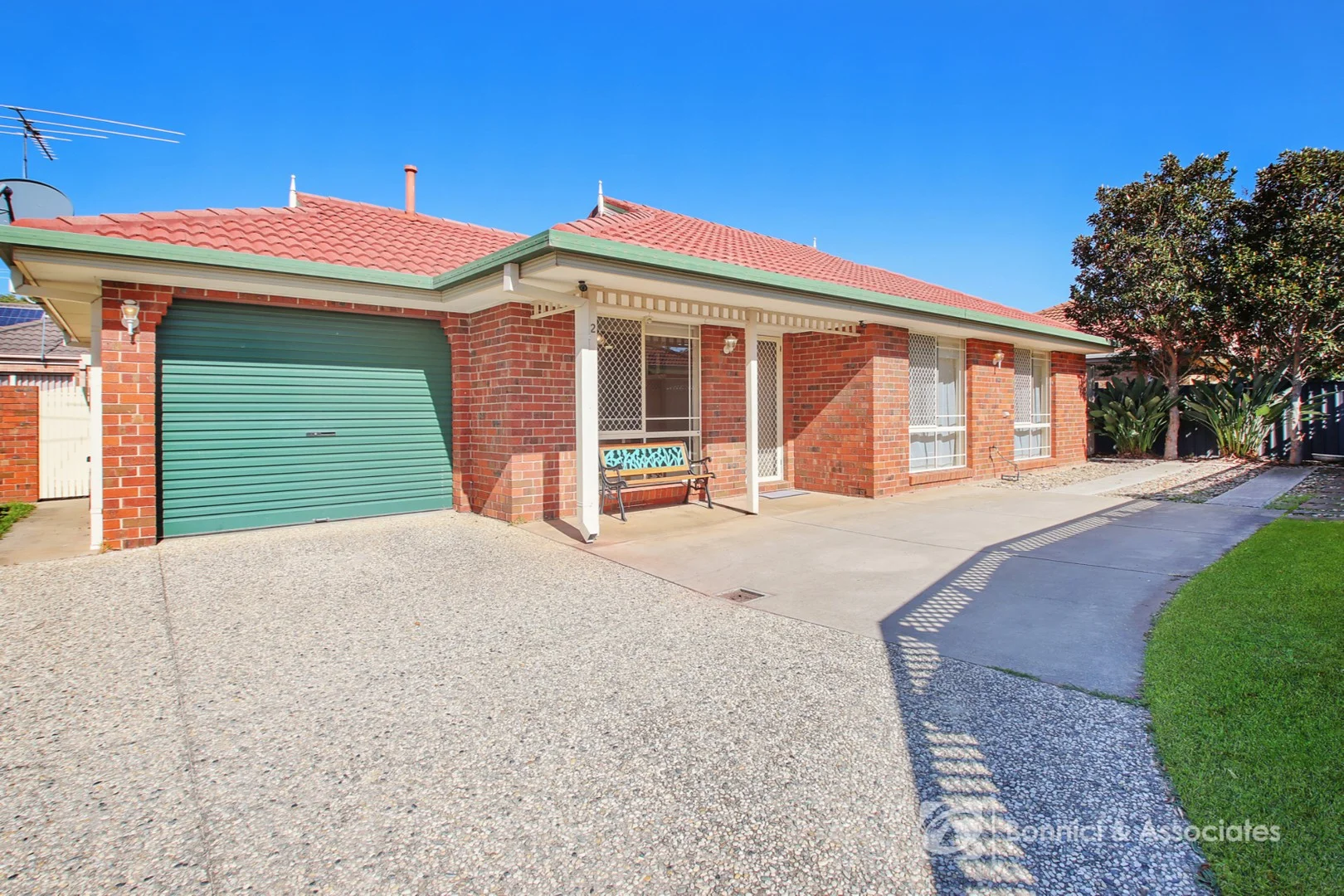 2/9 Rachel Court, Lavington NSW 2641