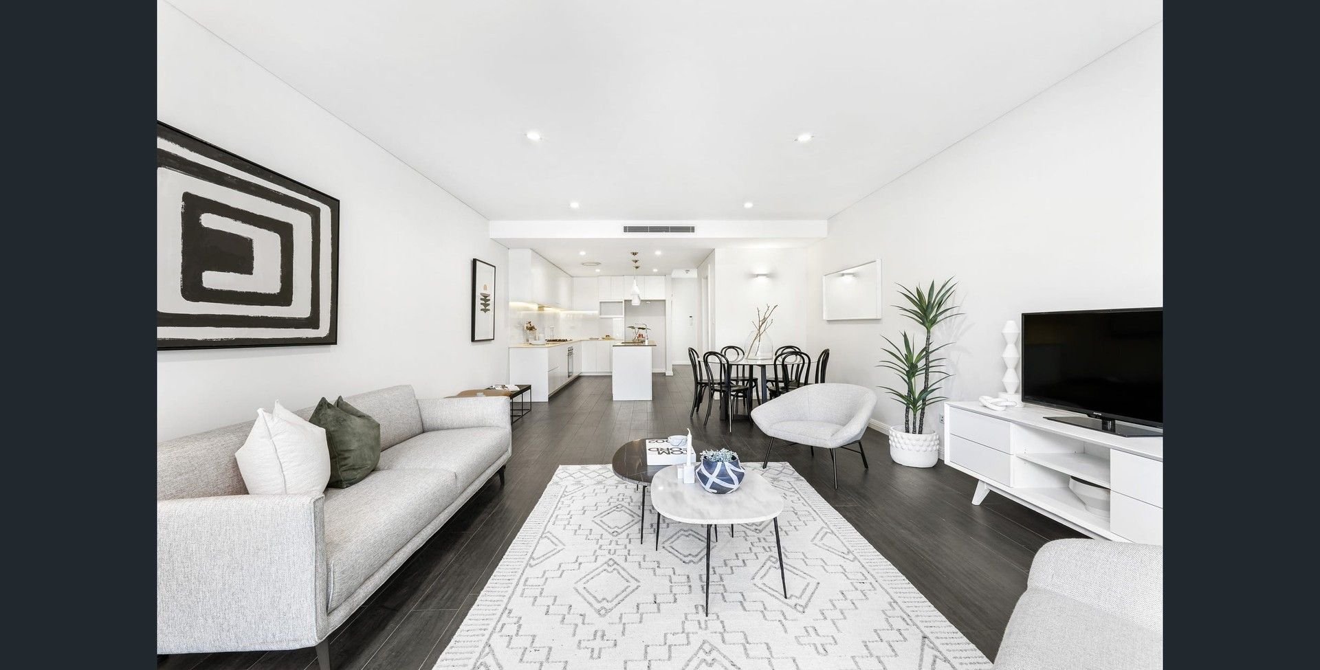 4 bedrooms Terrace in 45 Grove Street ST PETERS NSW, 2044