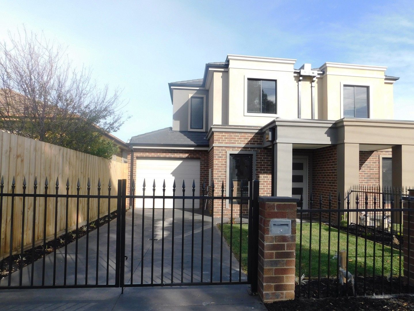 4 bedrooms Townhouse in 13A Dawson Street TULLAMARINE VIC, 3043