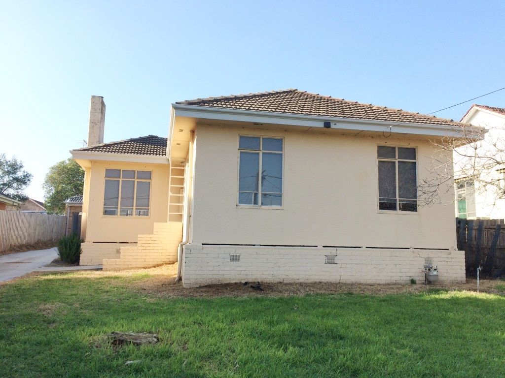 1/4 Margot Street, Chadstone VIC 3148 House For Rent Domain