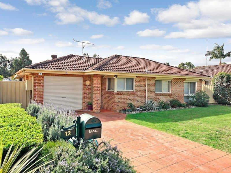 3 bedrooms House in 12 Farrendon Place MOUNT ANNAN NSW, 2567