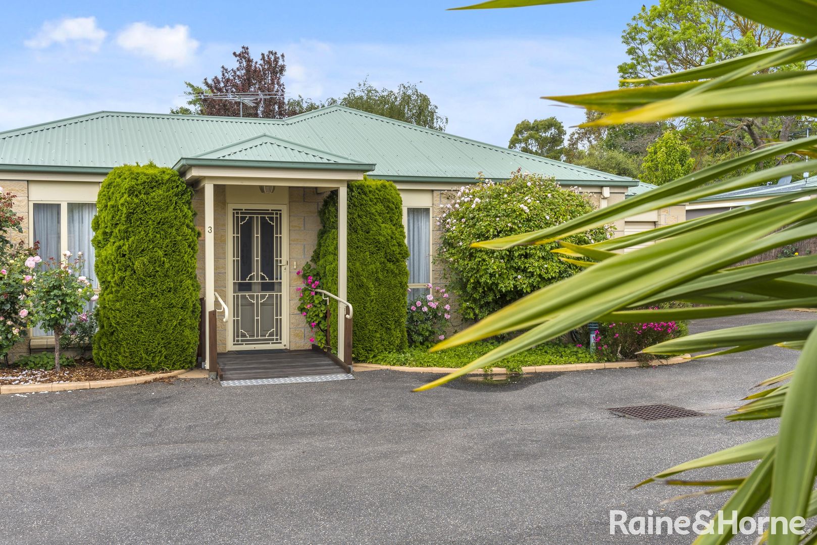 3/176 Station Road, New Gisborne VIC 3438, Image 1