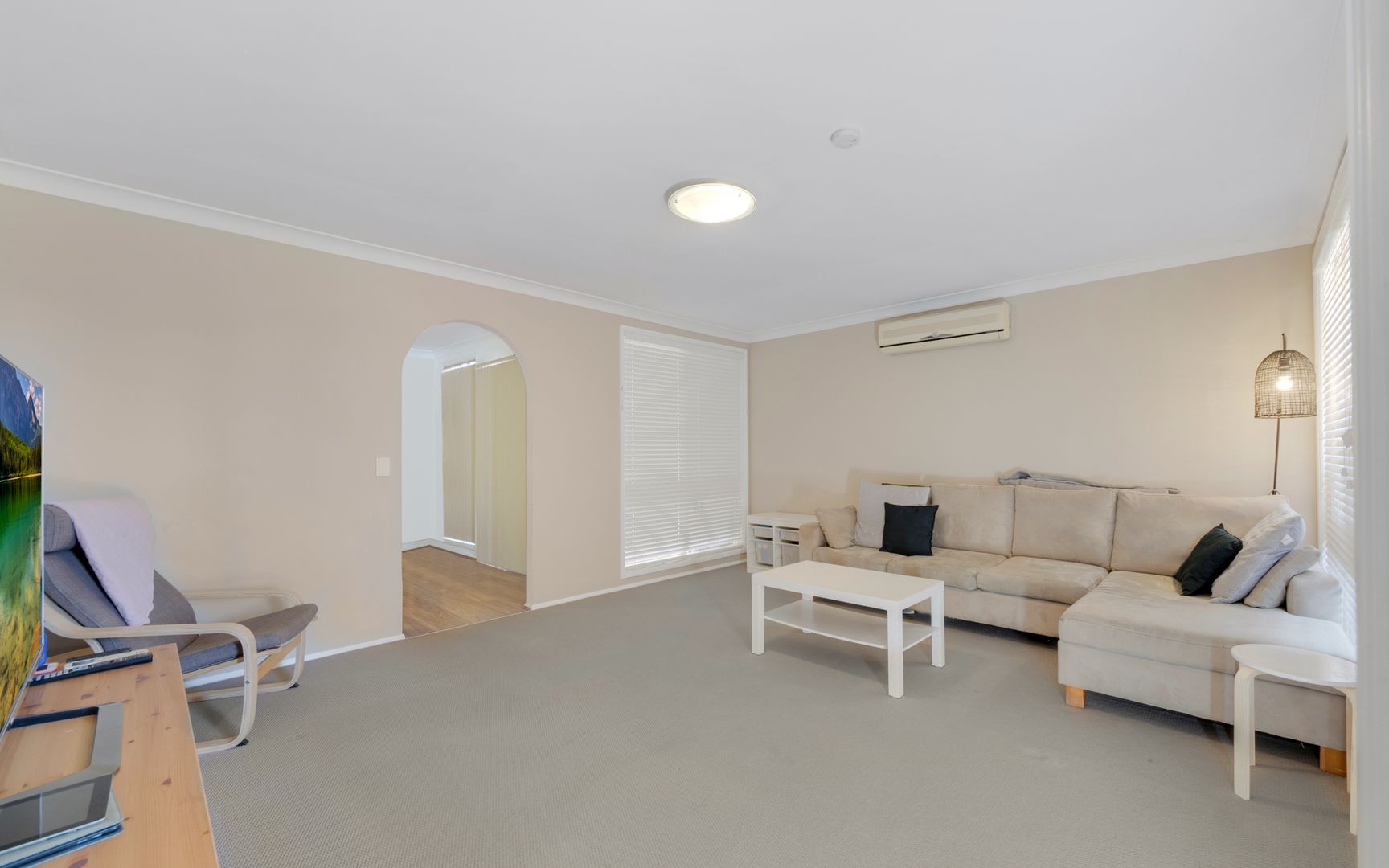 16 Carbasse Crescent, St Helens Park NSW 2560, Image 2