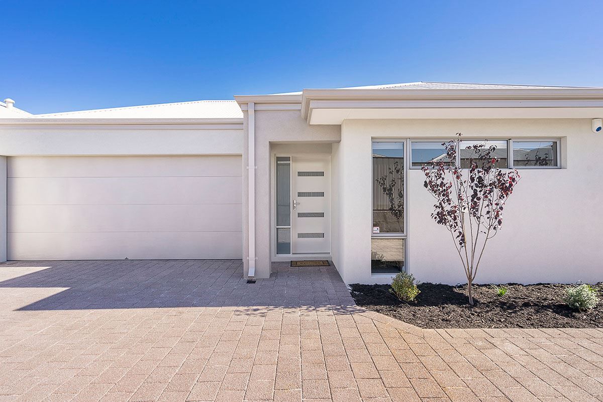 1/12 Hotspur Road, Spearwood WA 6163, Image 2