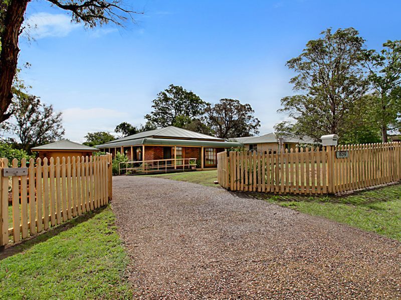 859 Montpellier Drive, THE OAKS NSW 2570, Image 0