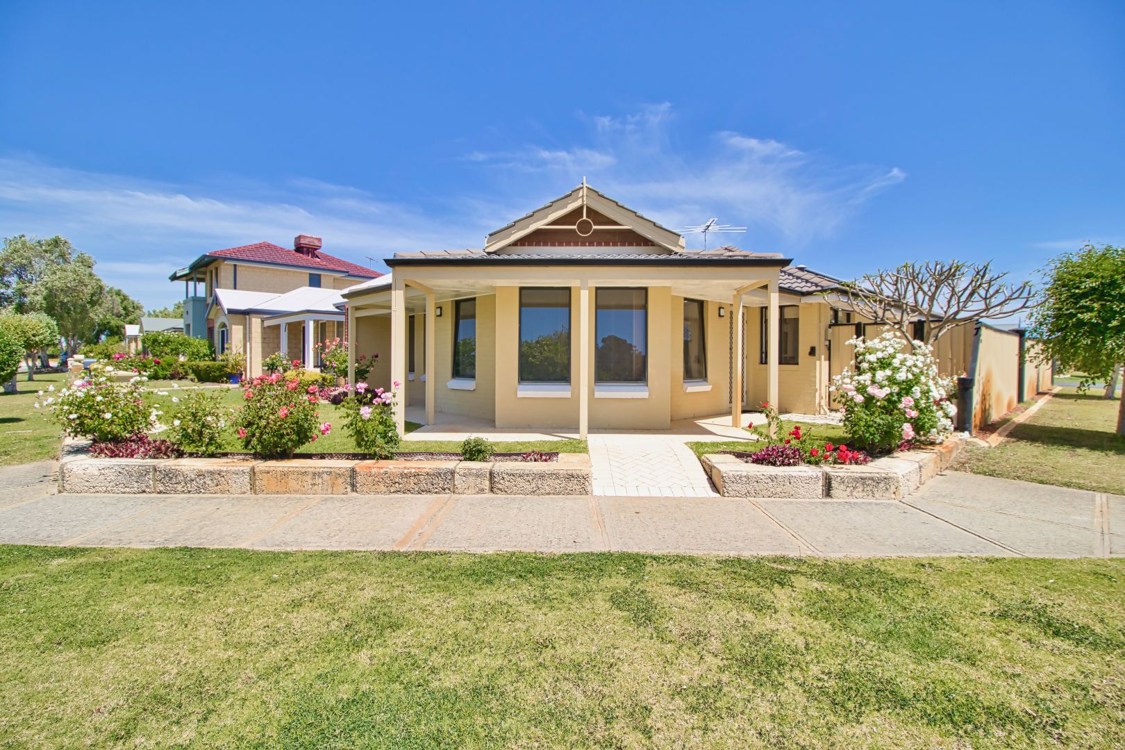 11 Seawind Drive, Rockingham WA 6168, Image 2