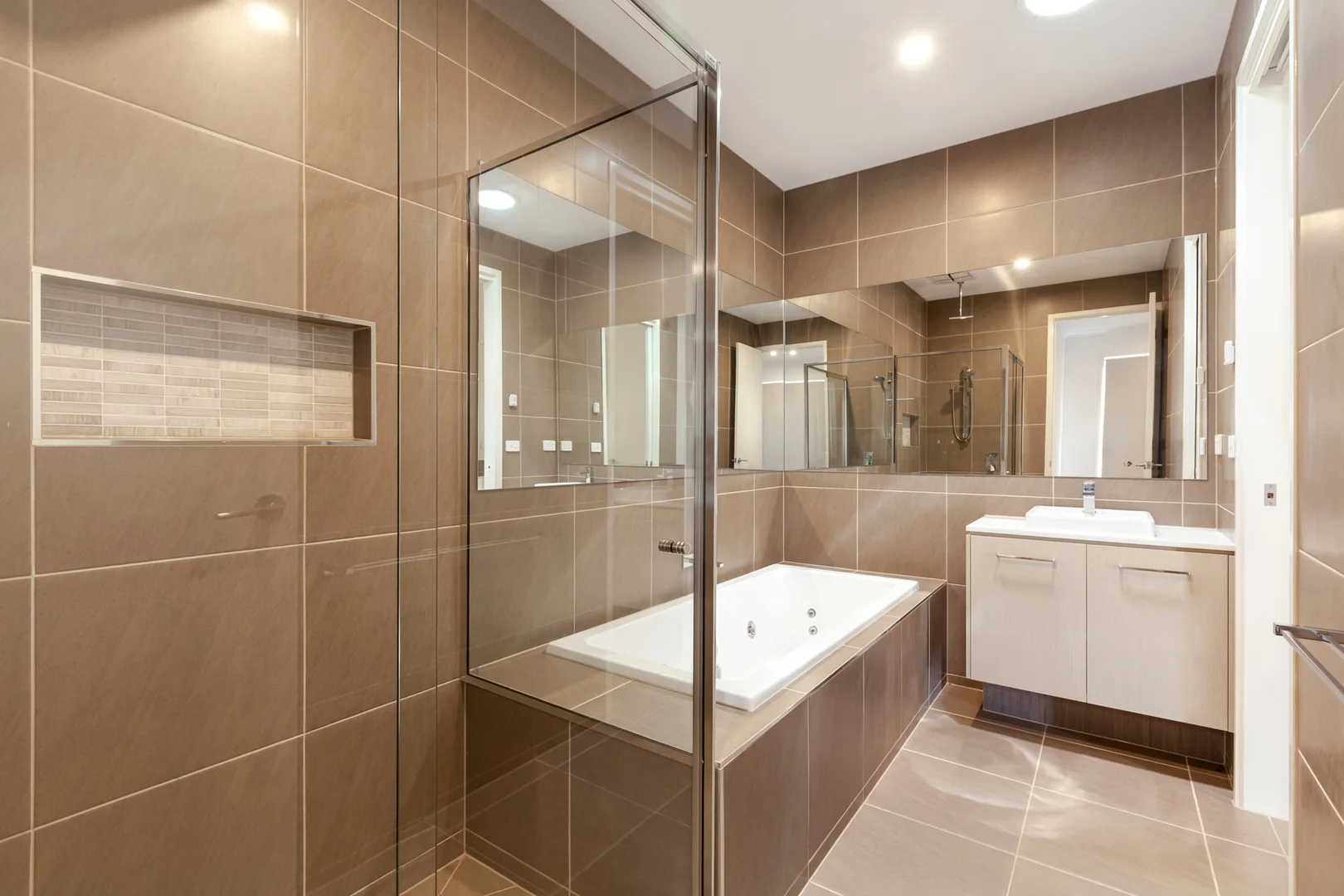 Additional image 10 of 201 Wallara Waters Boulevard, Wallan VIC 3756