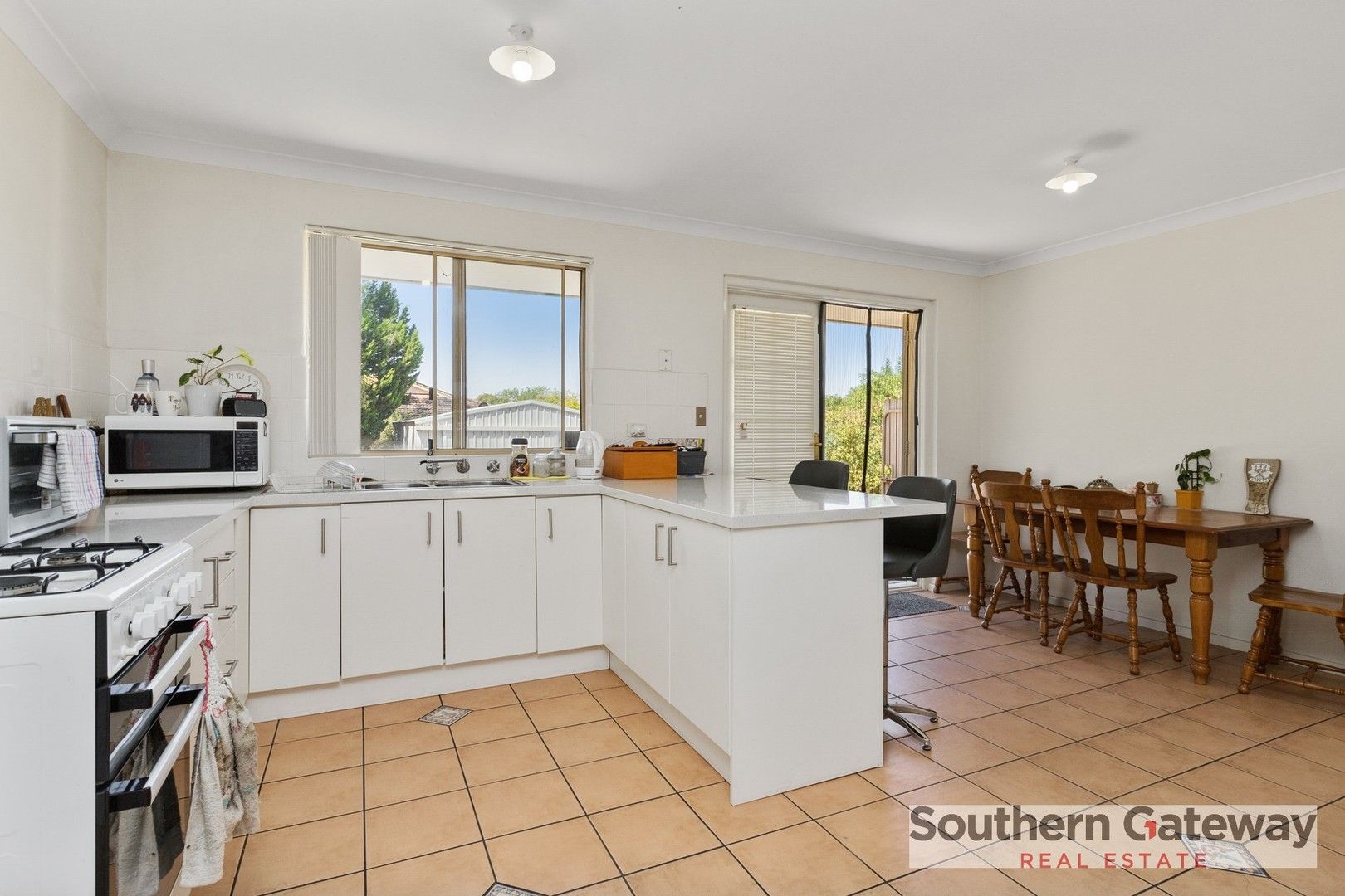 8 Jacques Place, Orelia WA 6167, Image 0