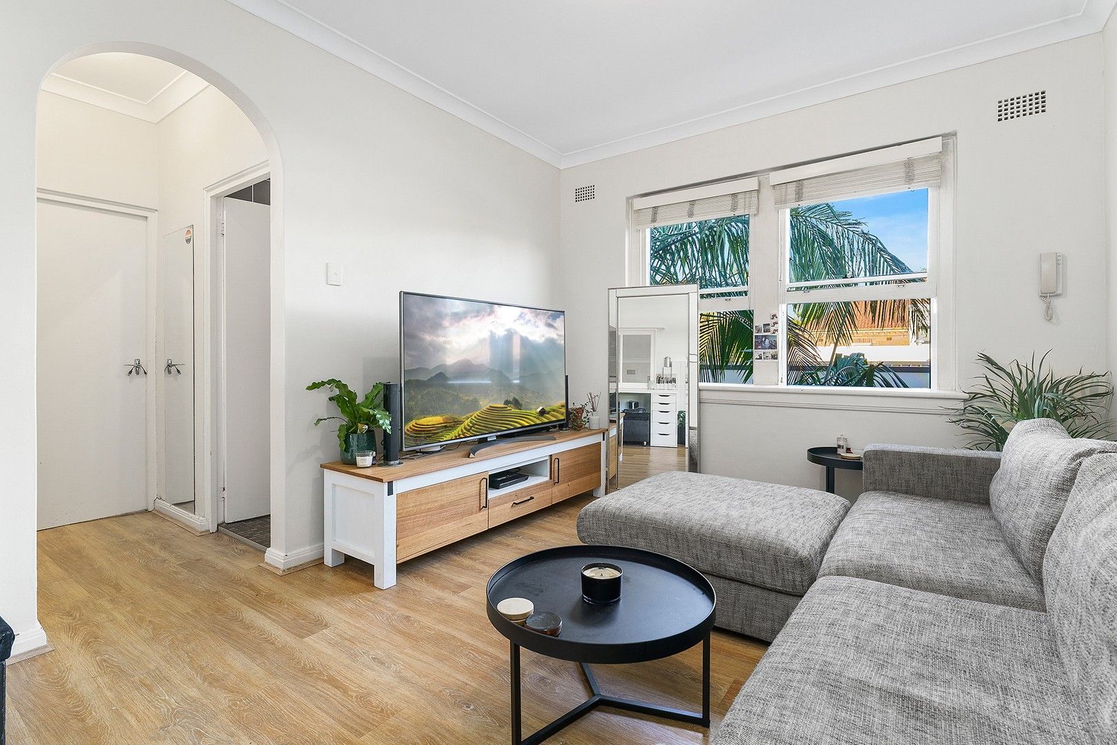 2 bedrooms Apartment / Unit / Flat in 11/10 Warners Avenue NORTH BONDI NSW, 2026
