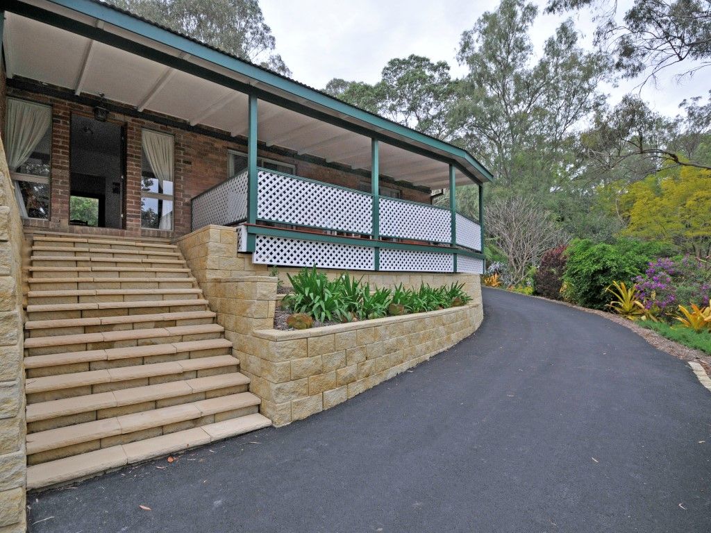 7 Koala Court, Bunya QLD 4055, Image 2