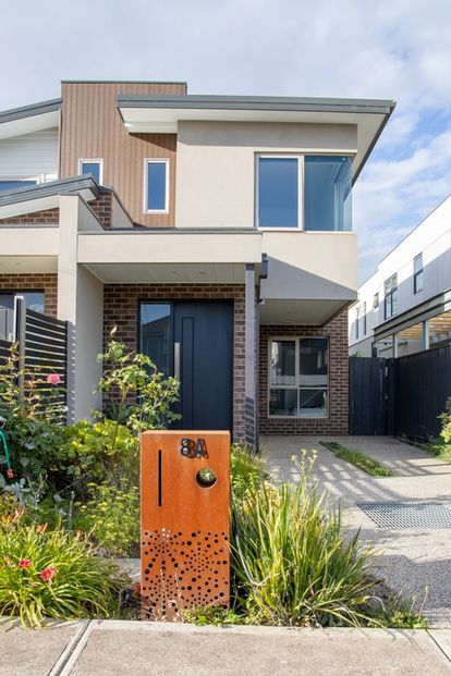 4 bedrooms House in 8A Finlay Street YARRAVILLE VIC, 3013