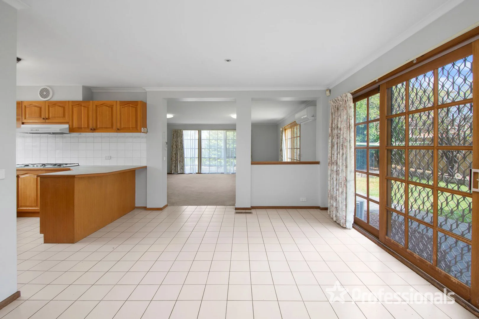 Additional image 12 of 25 Watersedge Close, Knoxfield VIC 3180