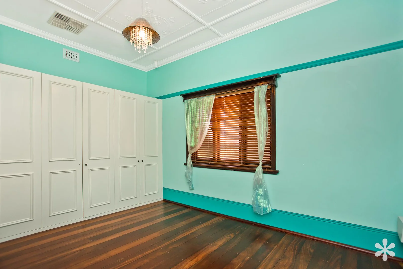 Additional image 11 of 81 Gwenyfred Rd, Kensington WA 6151