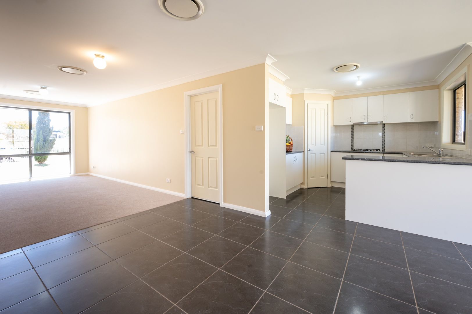 13 Graves Place, Griffith NSW 2680, Image 1