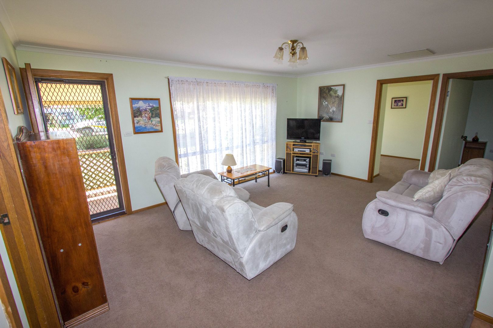 58 Bendee Street, Barellan NSW 2665, Image 2