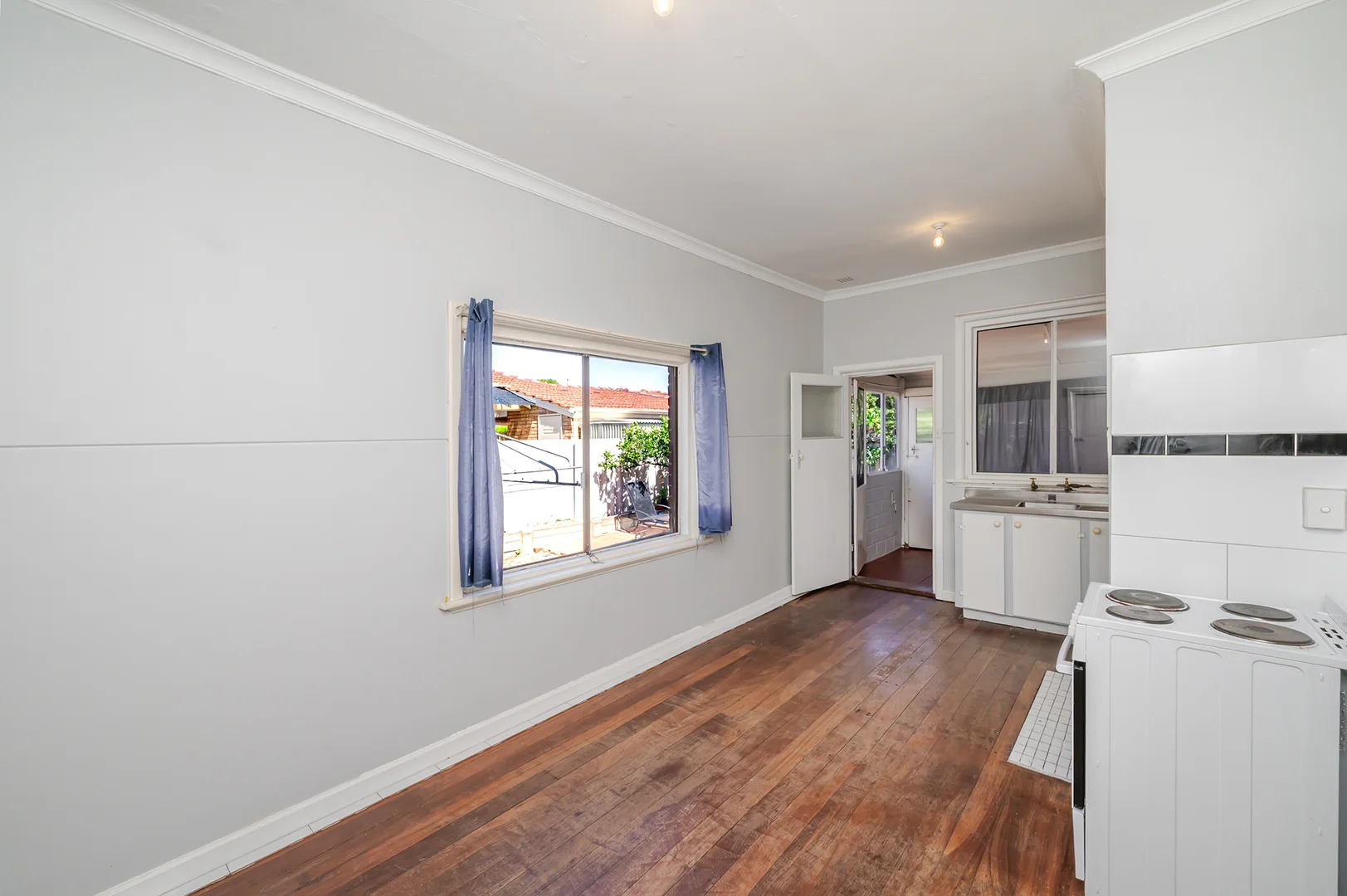 Additional image 7 of 1/327 Scarborough Beach Road, Woodlands WA 6018