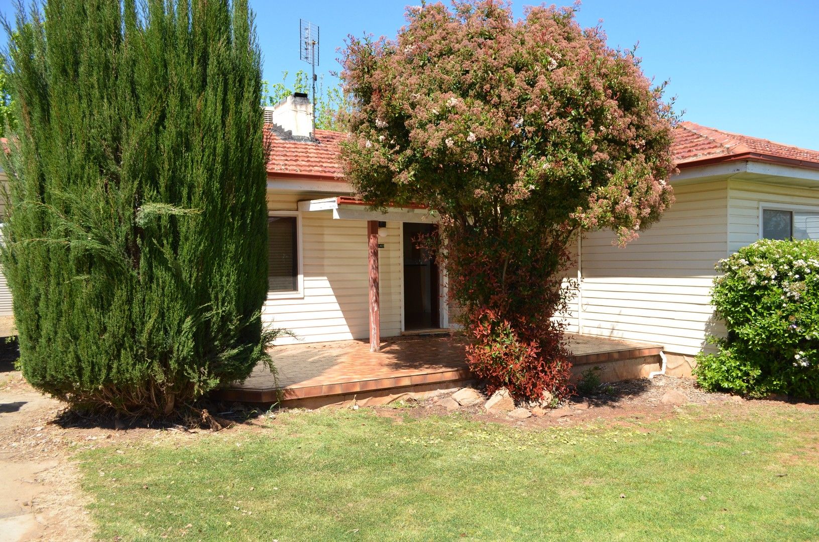 3 bedrooms House in 140 Kitchener Road TEMORA NSW, 2666