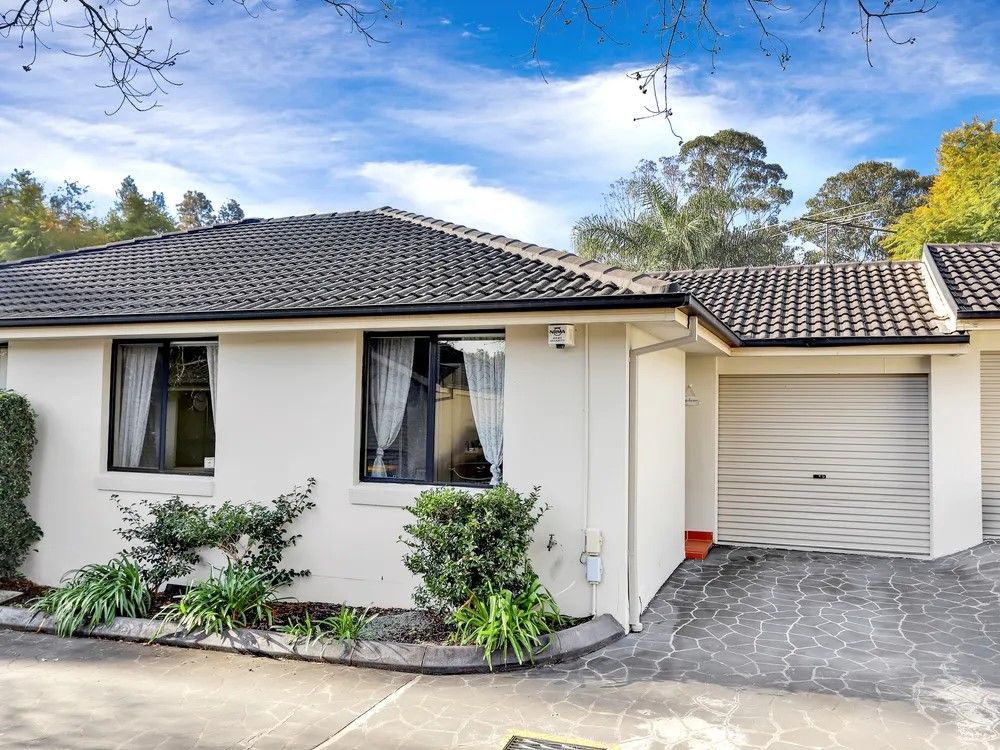 2 bedrooms Villa in 4/113 Toongabbie Rd TOONGABBIE NSW, 2146